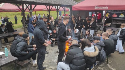 Wycieczka klas 4HOT i 5LOT do Ojcowa